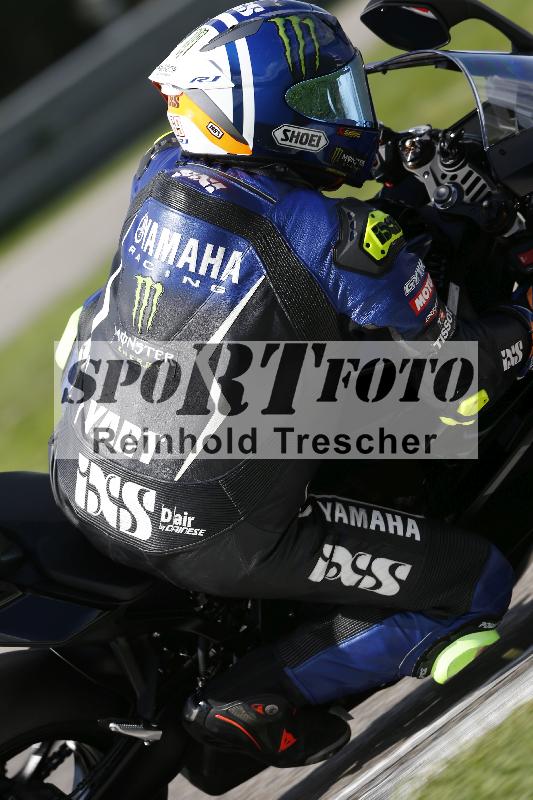 /53 16.09.2025 Track Day Domi Aegerter ADR/Gruppe rot/backside